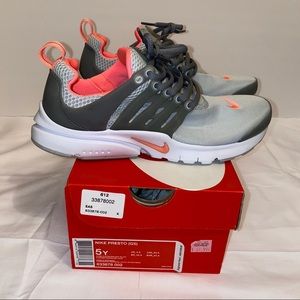 Youth Nike Presto — White/Gray/Coral